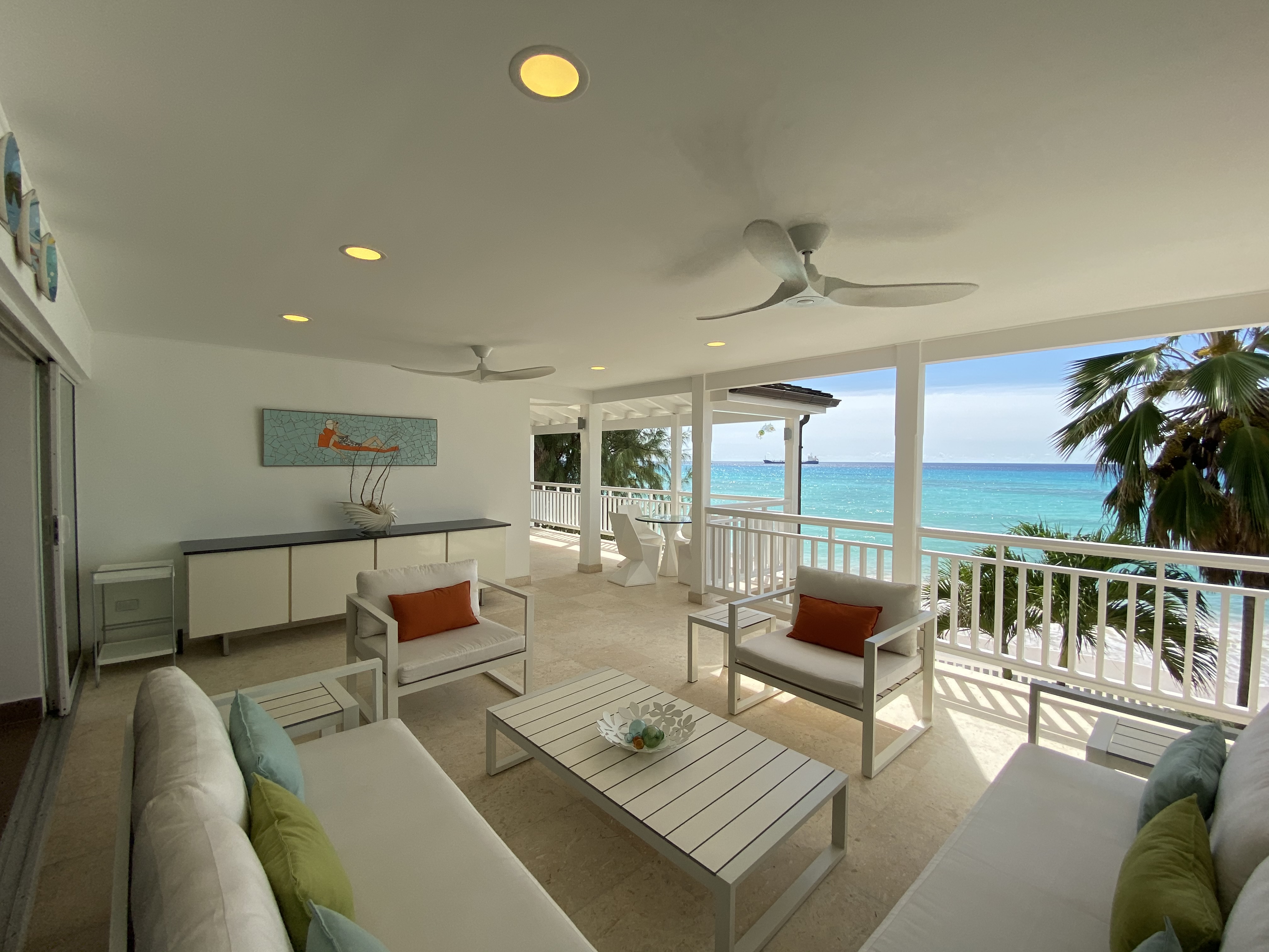 Maxwell, Turtletop in Long Term Rental Apartments, Beachfront, Luxury