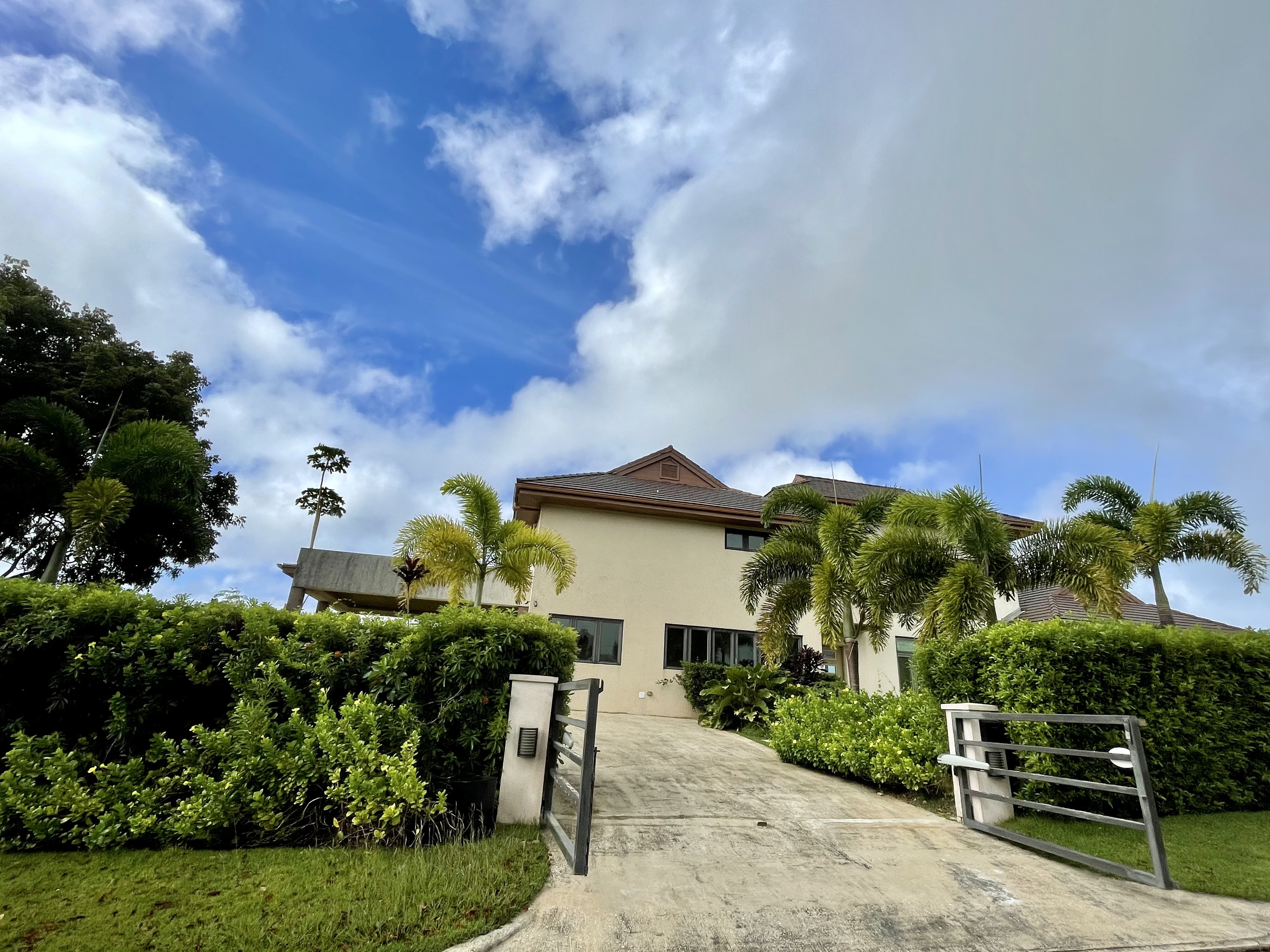 Apes Hill, Cabbage Tree Green, J10 For Sale Apes Hill Club, House, Luxury  Home from Alleyne Real Estate, Barbados